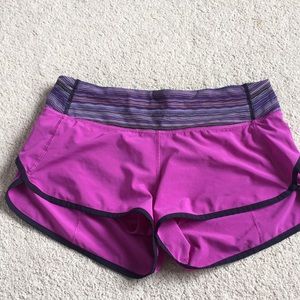 lululemon speed up short (size 6)